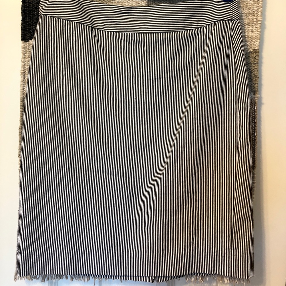 Banana Republic Factory midi skirt
